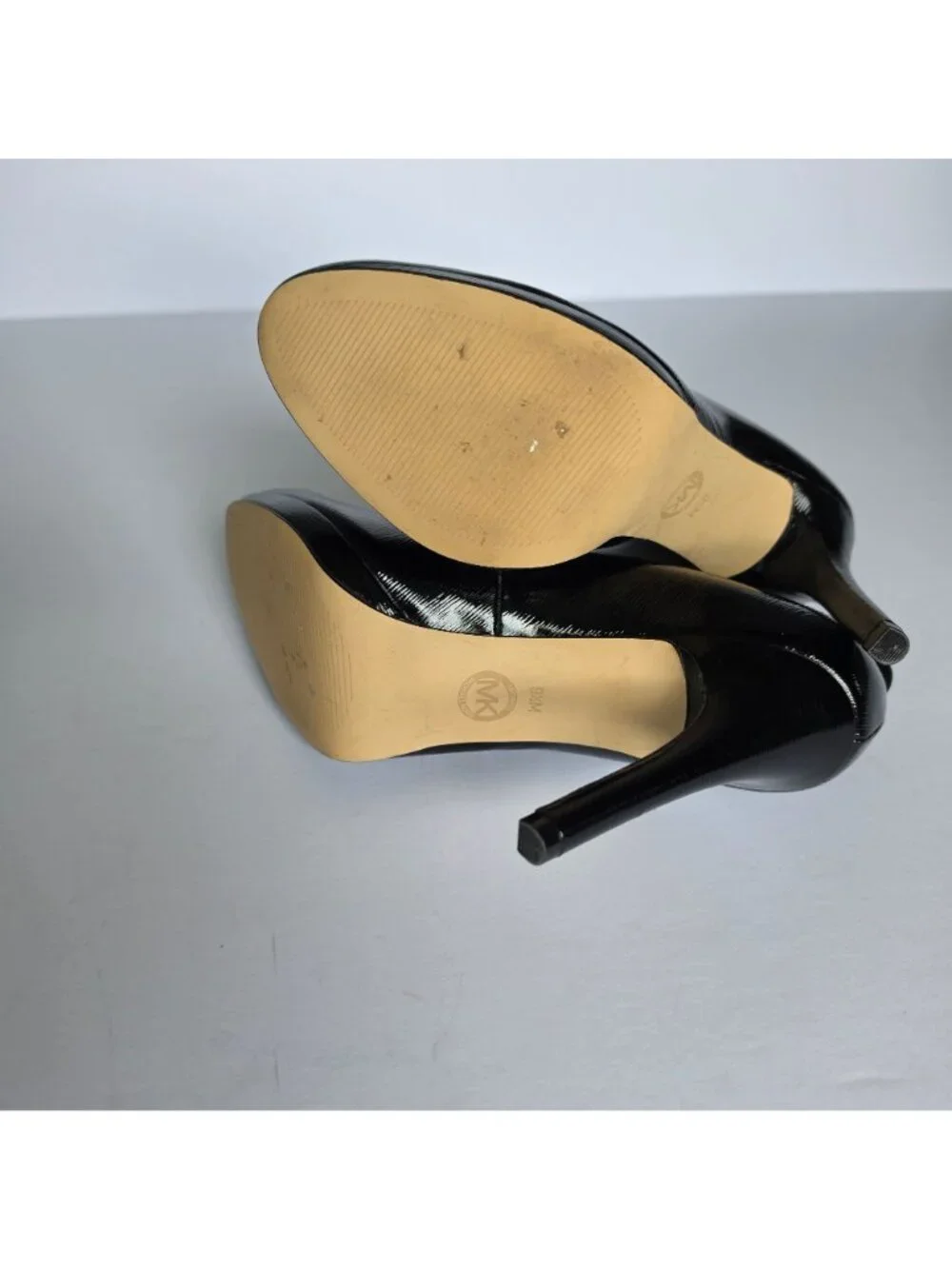 Michael Kors Black Patent Leather Platform Pumps High Heel Career Shoes. Sz 9.5M